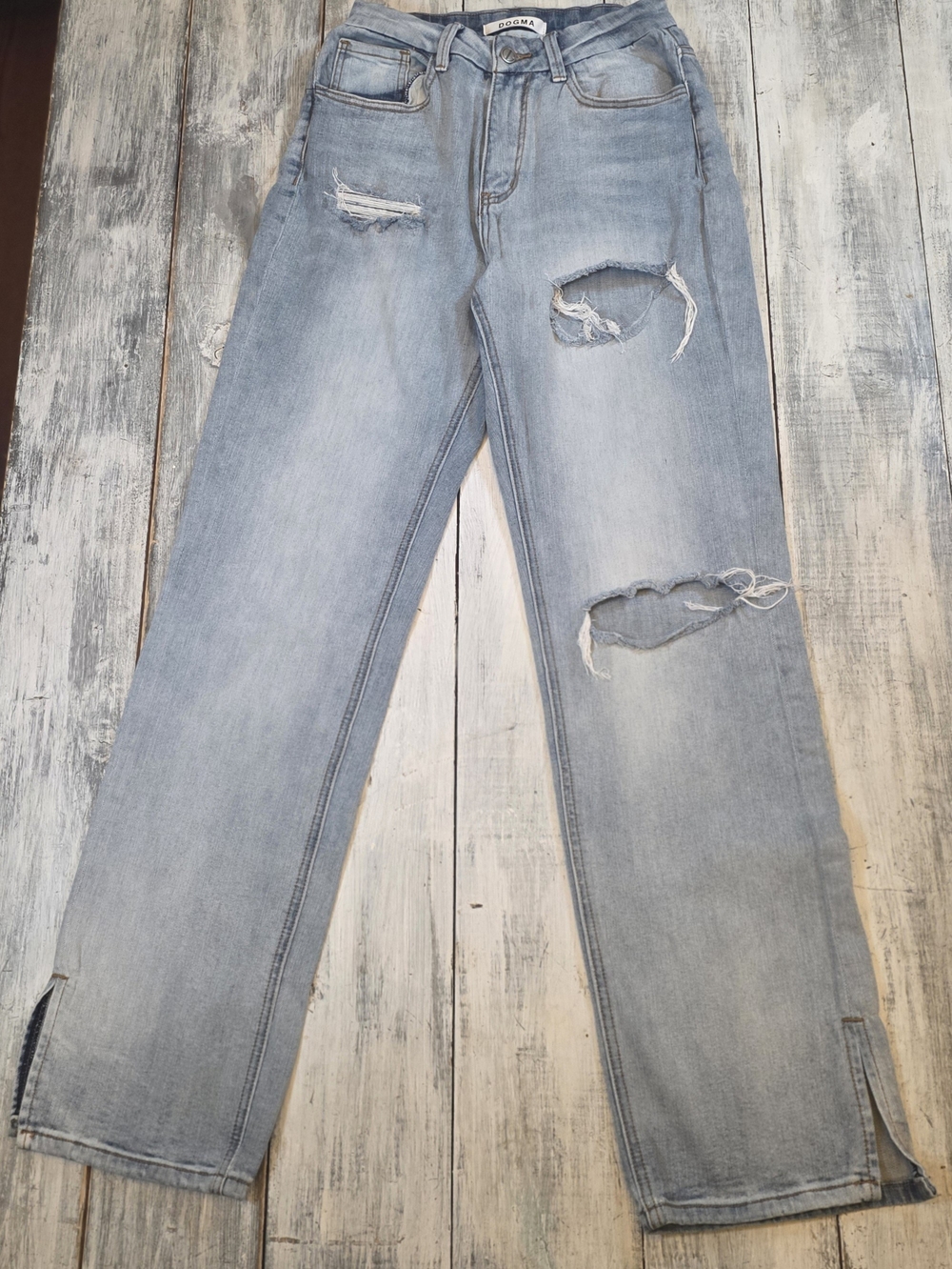 Dogma Women’s Straight Leg Distressed Jeans — Light Blue sz 5